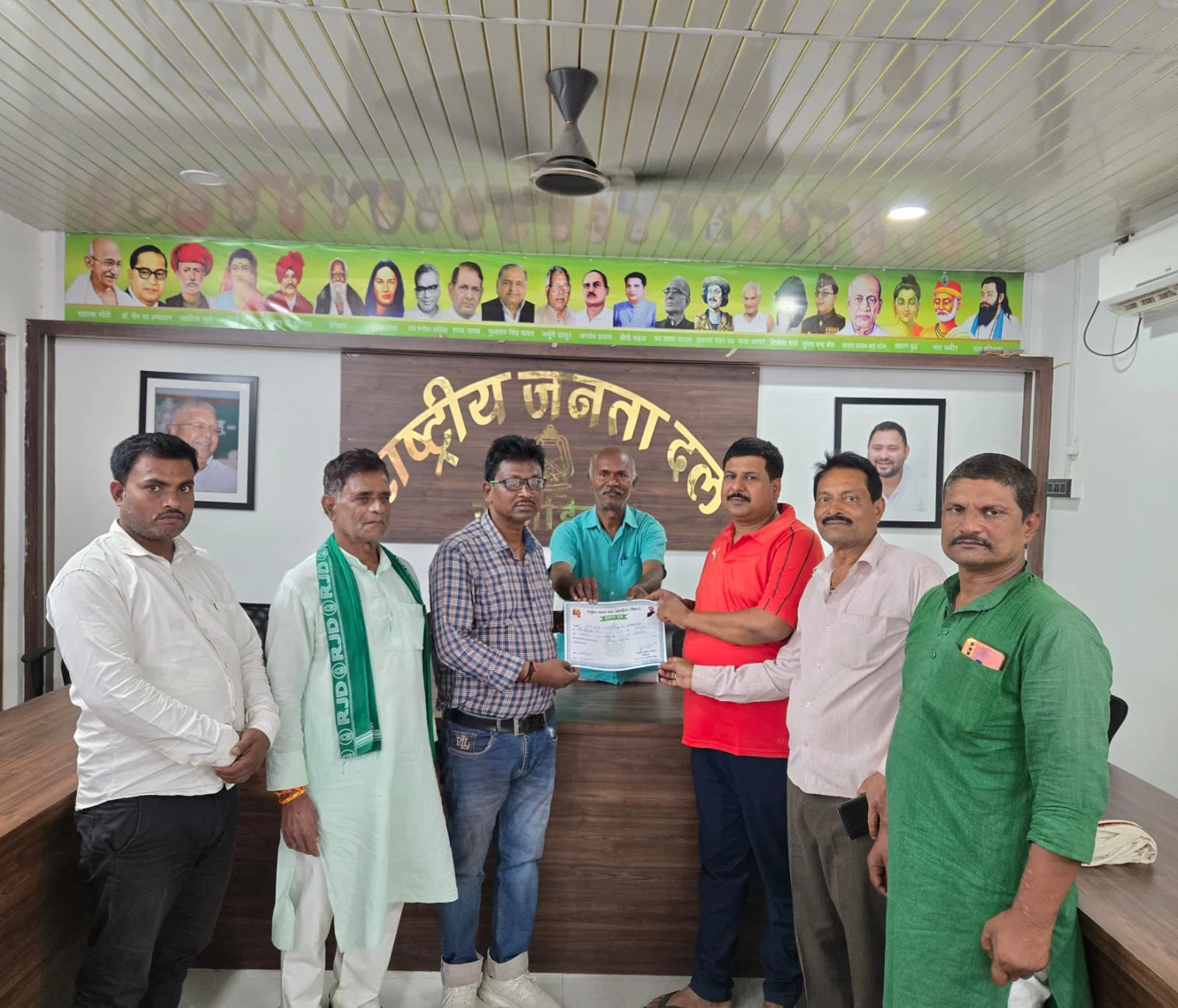 लालू प्रसाद यादव हैं अति पिछड़ा समाज के सबसे बड़े हितैषी,तेजस्वी यादव की सरकार बनाए बगैर नहीं होगा बिहार का कल्याण:मनोहर यादव