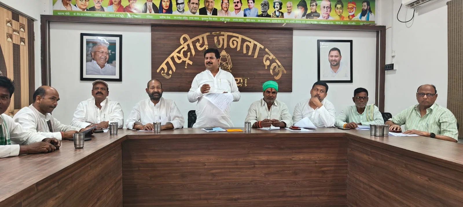 सामाजिक न्याय परिचर्चा में राजद के दिग्गजों का होगा जुटान,जिलाध्यक्ष मनोहर यादव ने की परिचर्चा कार्यक्रम की तिथिवार घोषणा