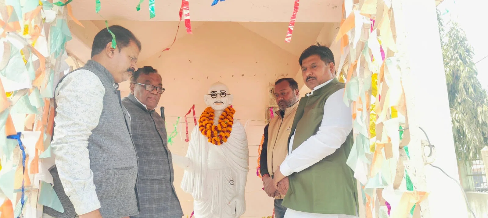गोली से विचार नहीं मरते” — खगड़िया में शहीद दिवस पर बापू को नमन, अहिंसा, स्वच्छता और सामाजिक समरसता के संदेश पर मंथन