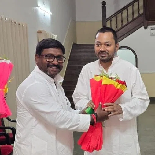 सदर विधायक बबलू कुमार मंडल ने निशांत कुमार से की अहम मुलाकात, खगड़िया में संगठन मजबूत बनाने को लेकर हुई रणनीतिक और विस्तृत चर्चा