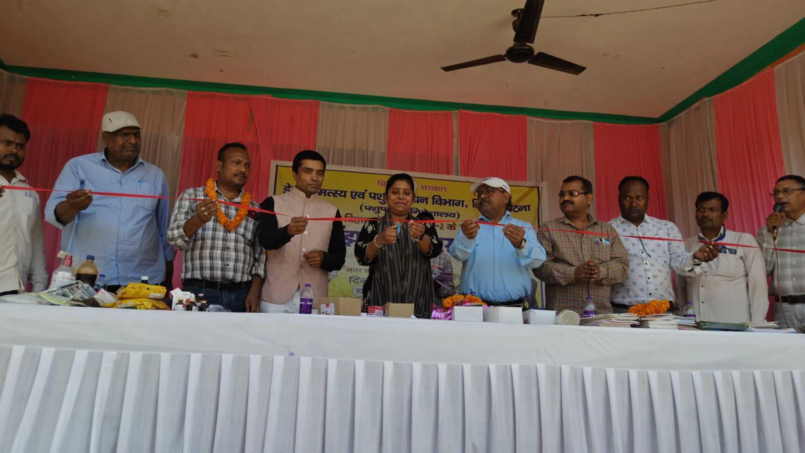 खगड़िया में सभापति अर्चना कुमारी की अगुवाई में ऐतिहासिक पहल: बांझपन निवारण शिविर से पशुपालकों को मुफ्त इलाज और विशेषज्ञ परामर्श, बढ़ेगी पशुओं की उत्पादकता, दूध उत्पादन में होगा इजा
