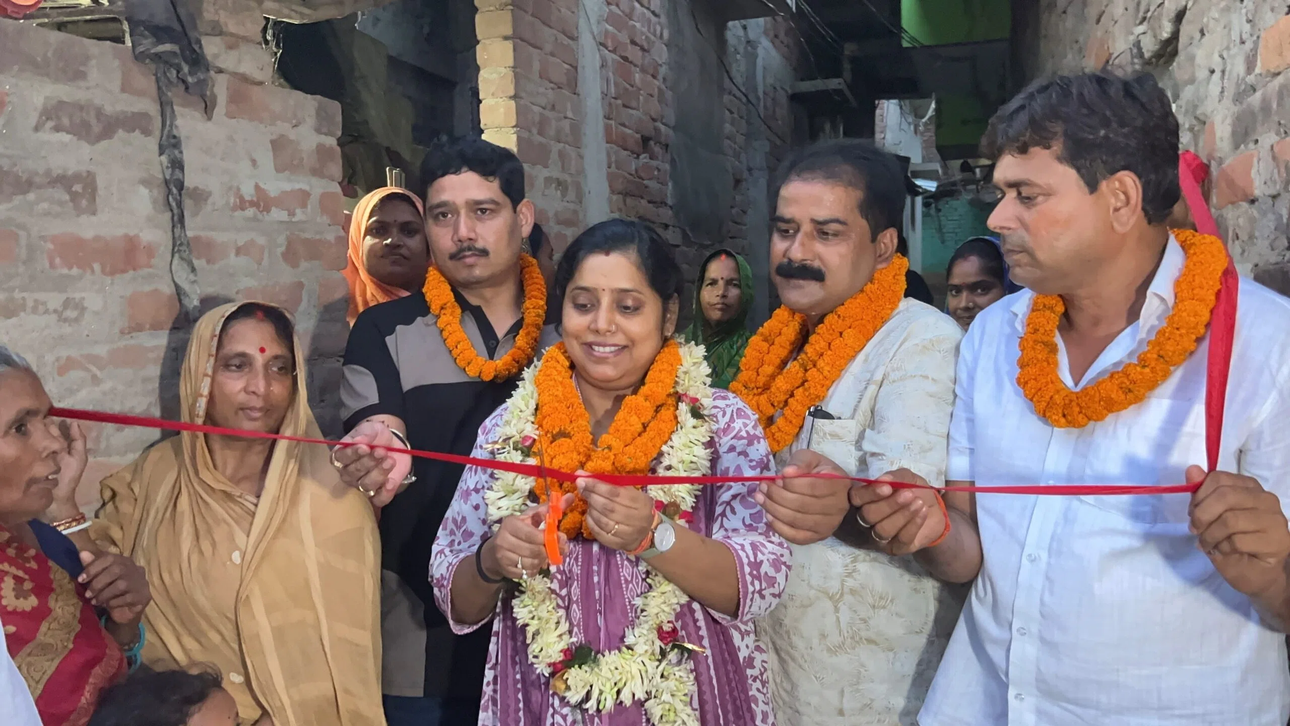 ऐतिहासिक क्षण! खगड़िया में विकास का महा-धमाका: नगर सभापति अर्चना कुमारी ने किया ₹16.36 लाख की आरसीसी नाला और पीसीसी सड़क का भव्य उद्घाटन; अब घुटने भर पानी और कीचड़ से मिलेगी हमेशा